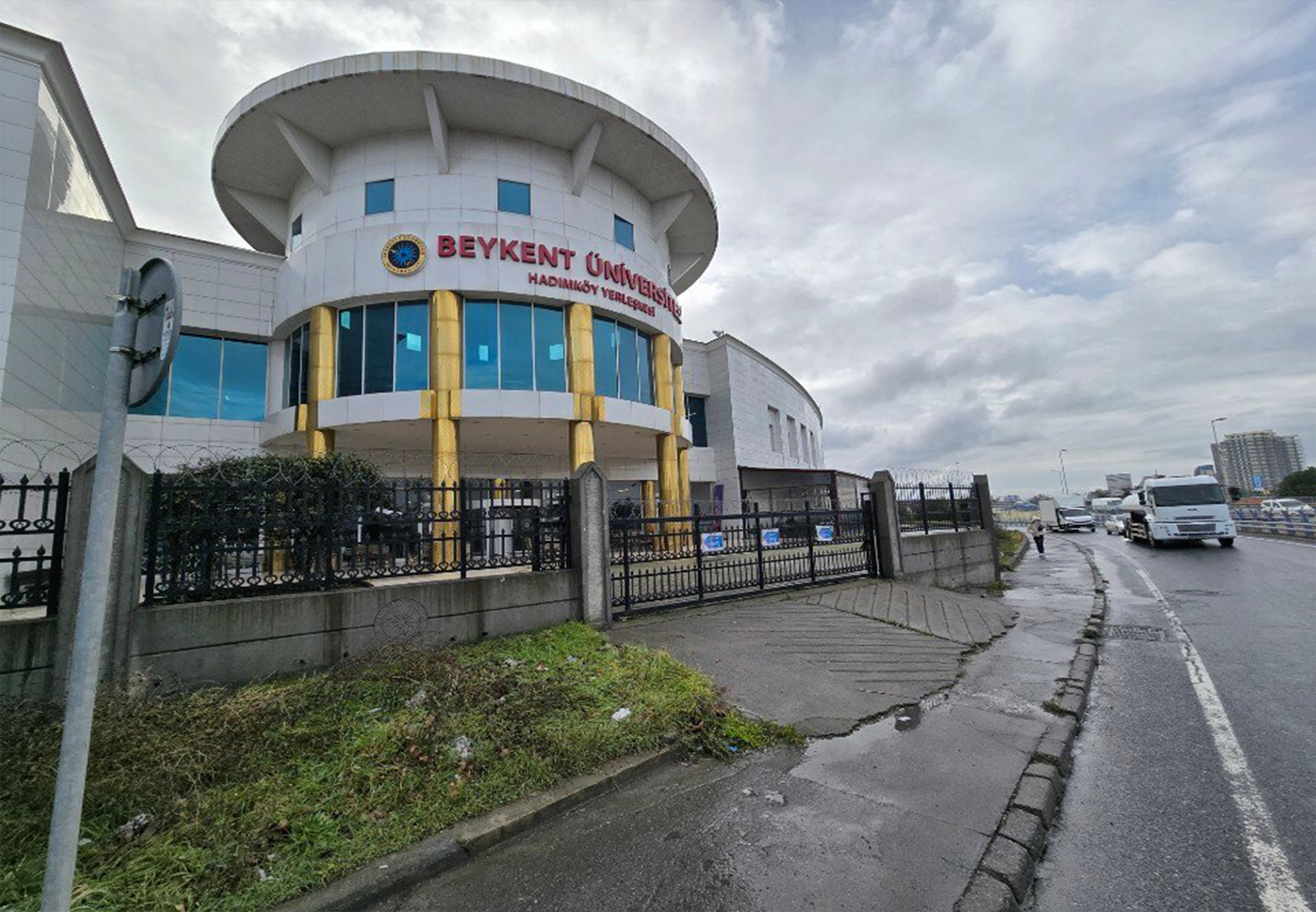 tamamlanan-Beykent-universitesi-hadimkoy-yerleskesi